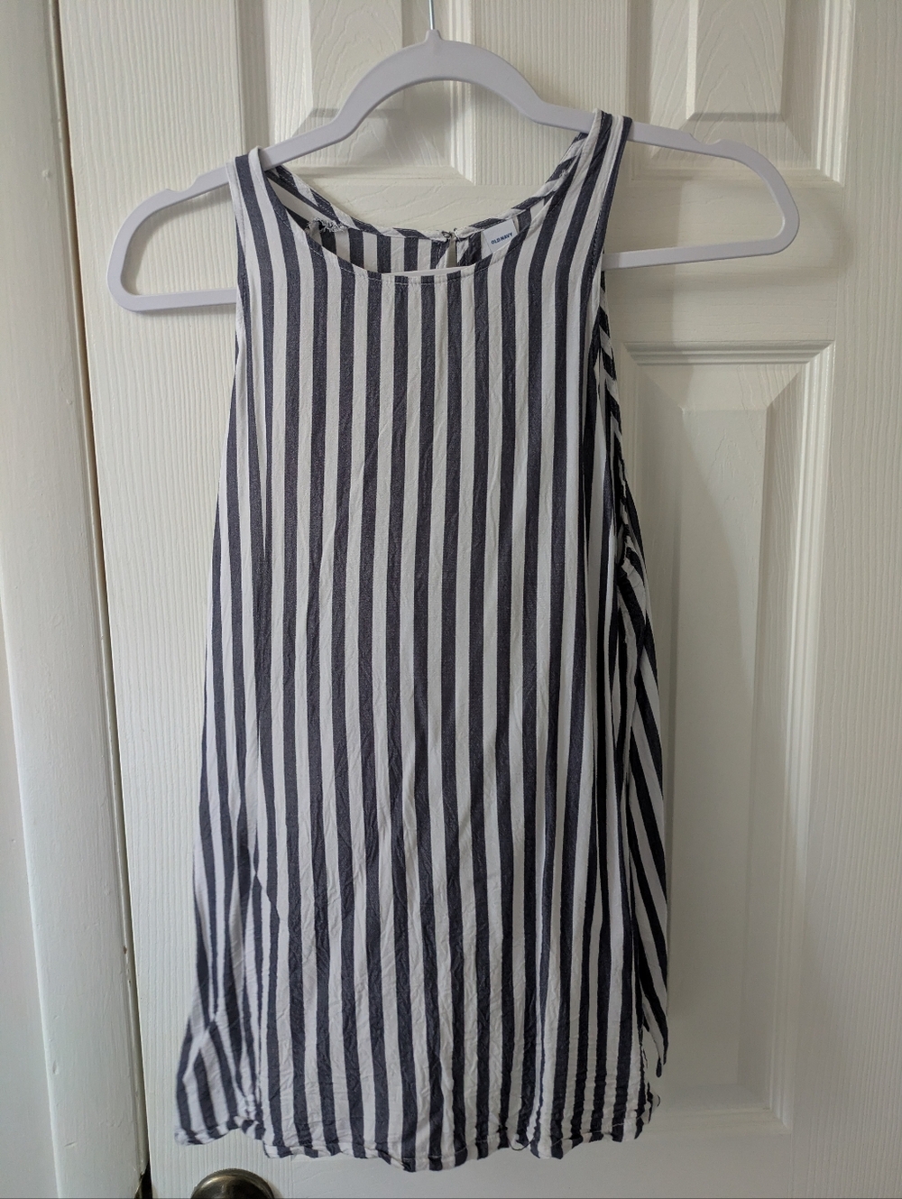 Old Navy Striped Sleeveless High Neck Cutaway Tank Top - Navy & White